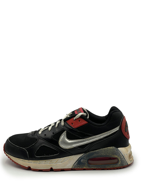 Nike Air Max IVO